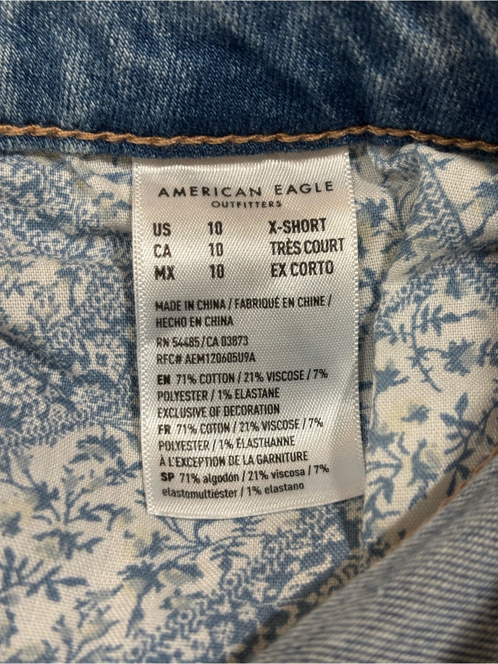 American Eagle Jeans, Highest Rise Jegging, Ripped Thrashed, Sz 10 X-Short 29x24 - Picture 5 of 12